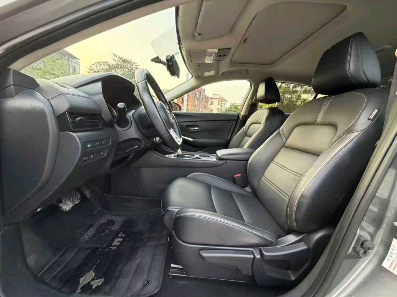 茂名20年日产轩逸5