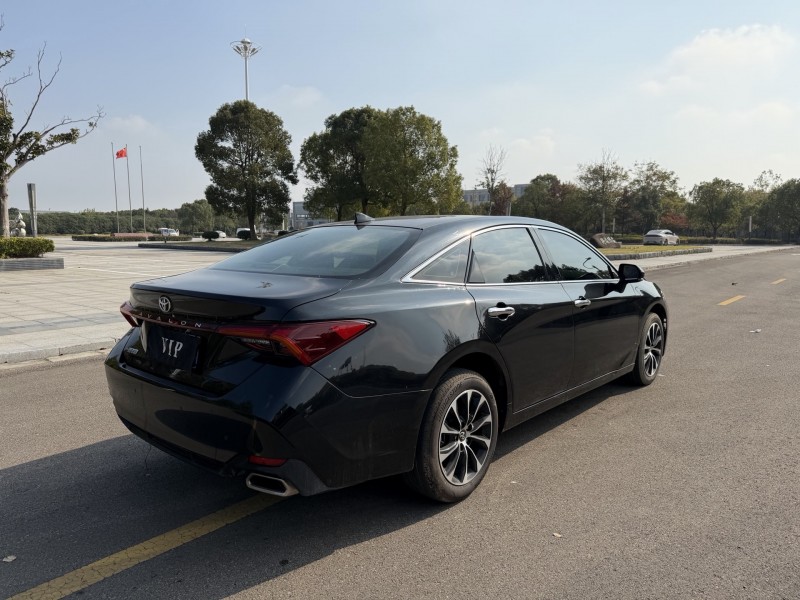 淮安22年丰田亚洲龙8