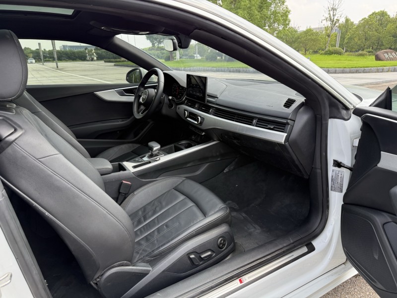 苏州21年奥迪A55