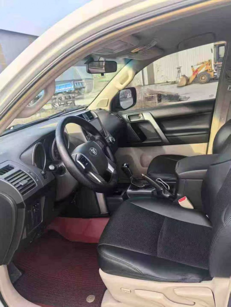 邢台14年丰田普拉多4