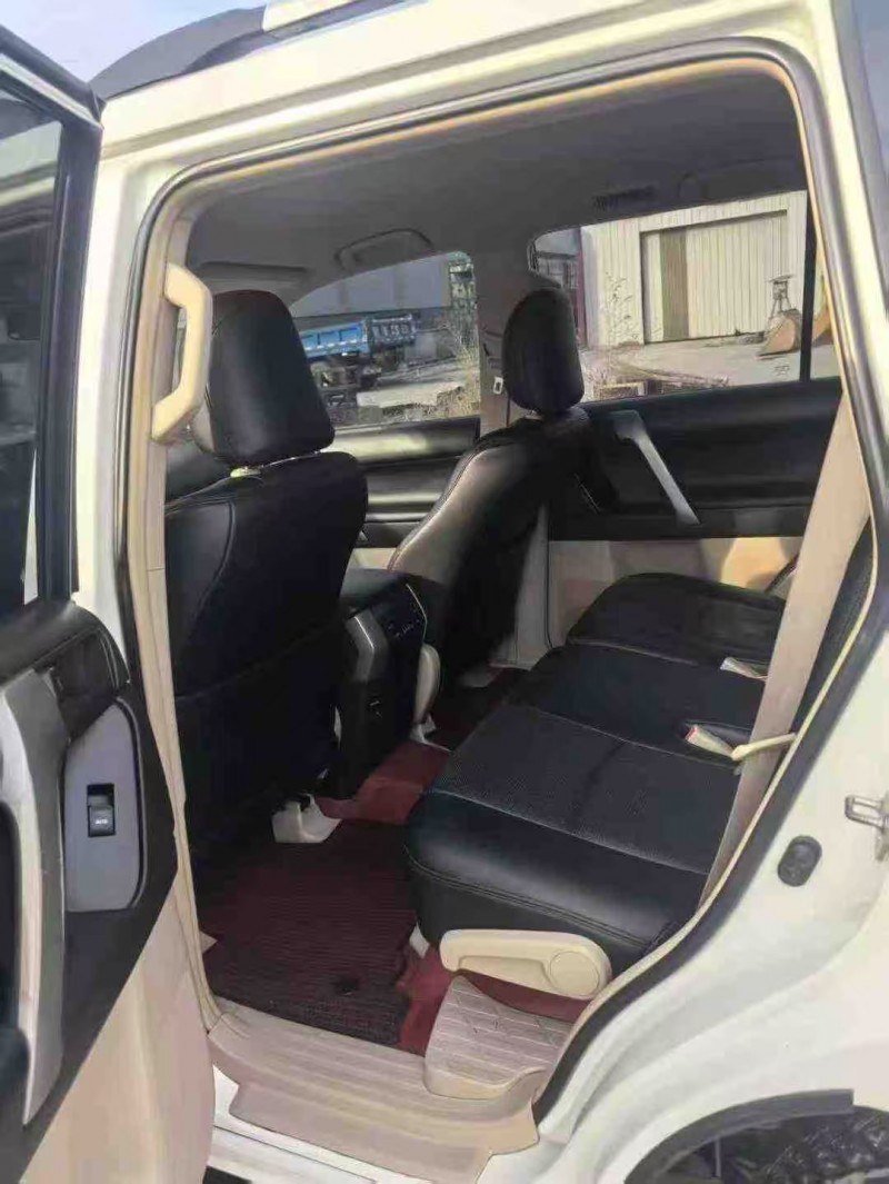 邢台14年丰田普拉多5