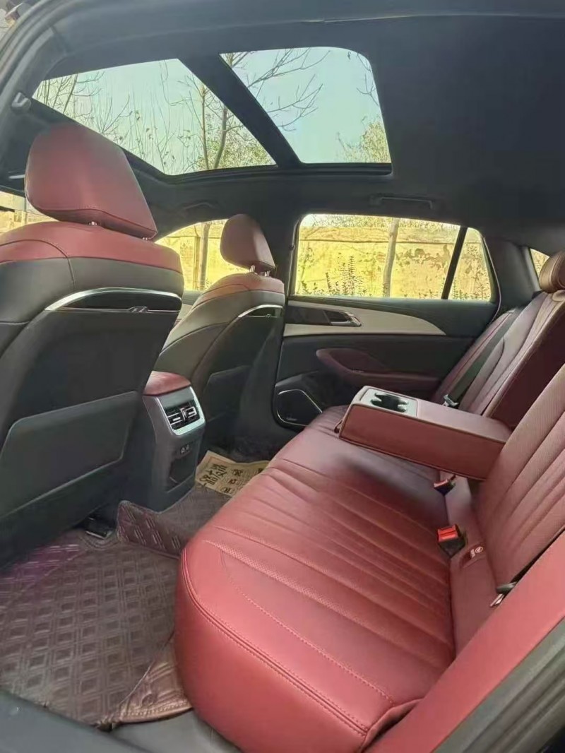 拉萨24年红旗H56