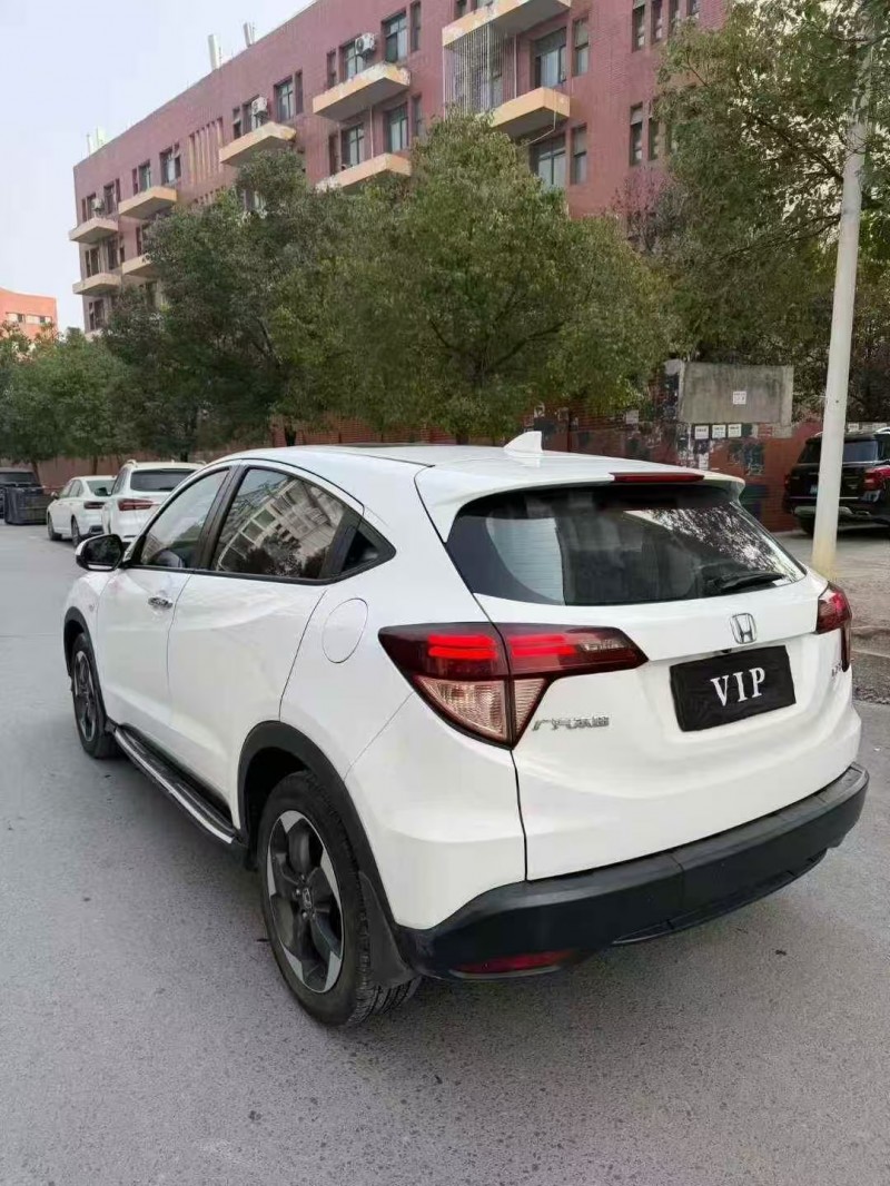 岳阳19年本田缤智8