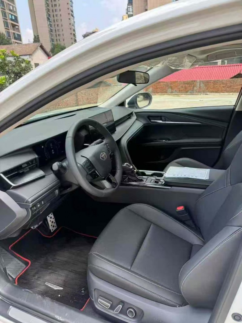 娄底25年丰田凯美瑞6