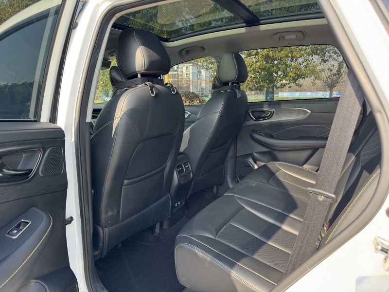 盐城21年荣威RX57