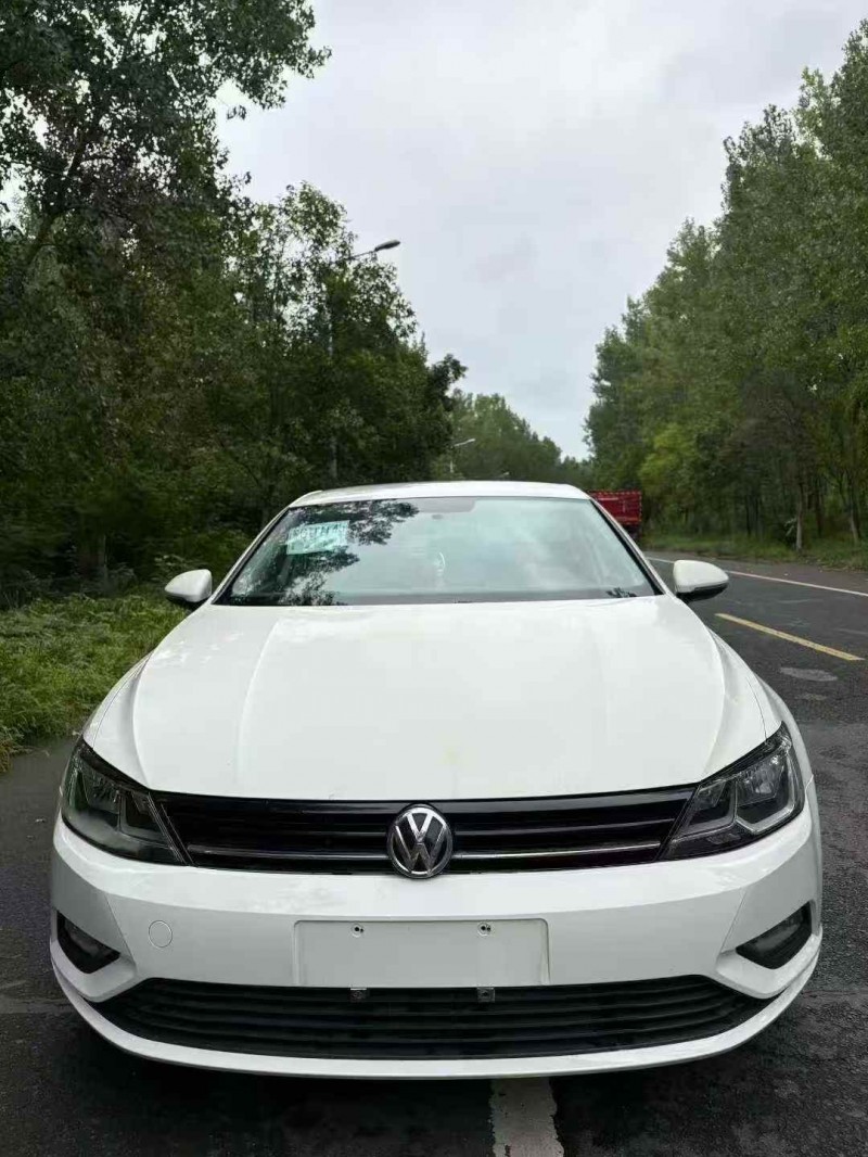 新余18年大众凌渡1