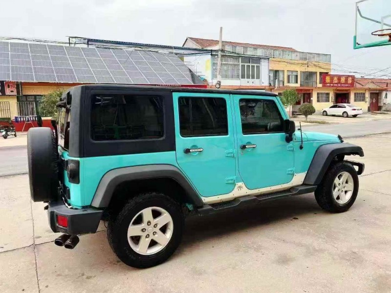 枣庄14年Jeep牧马人8