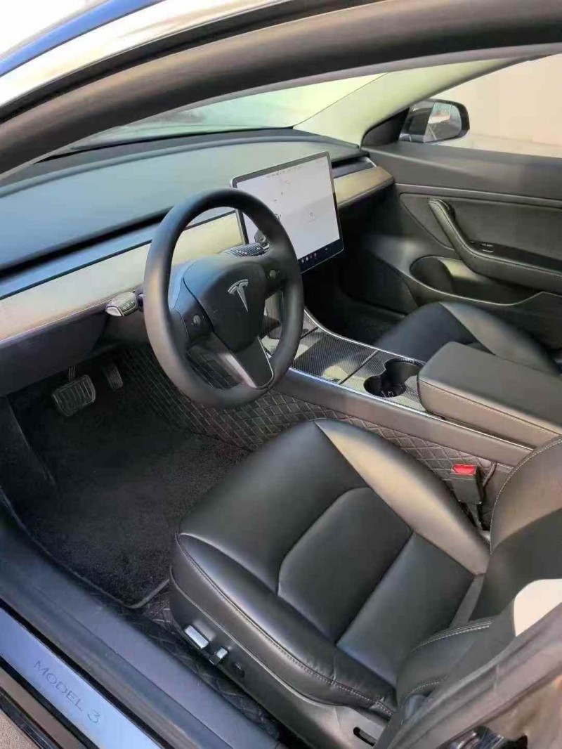 烟台20年特斯拉MODEL 33