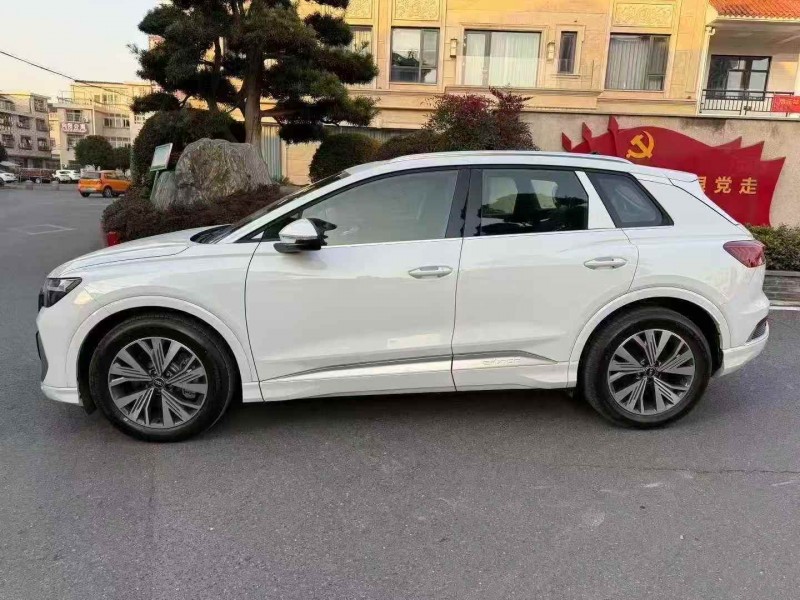 舟山25年奥迪Q42