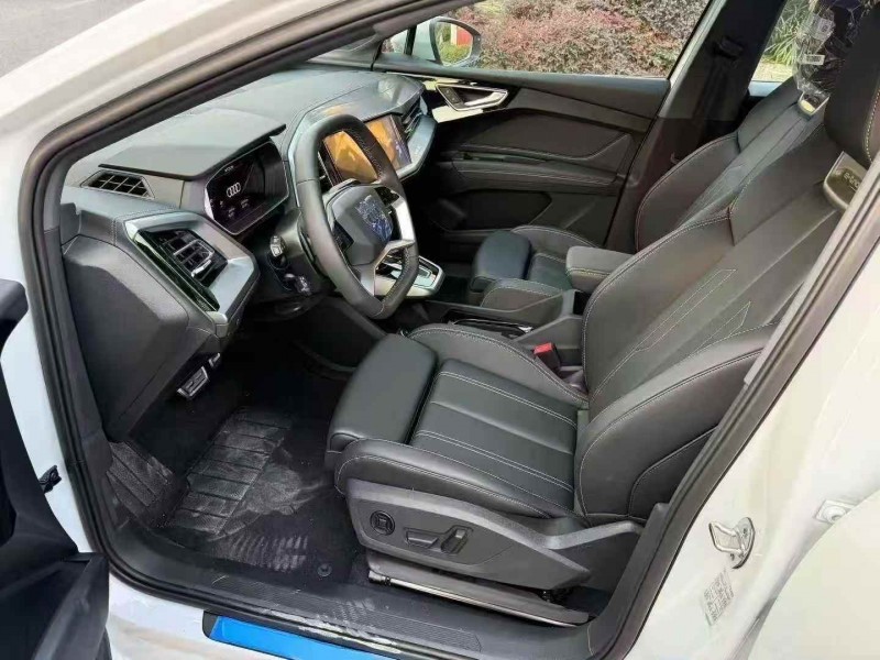 舟山25年奥迪Q47