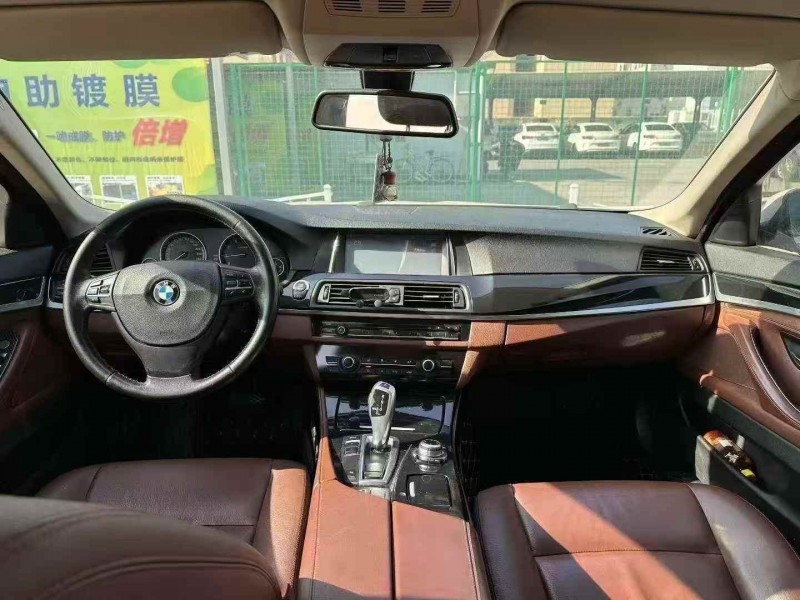 湖州15年宝马5系4