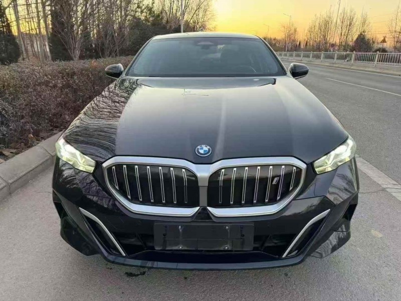 济宁24年宝马I51