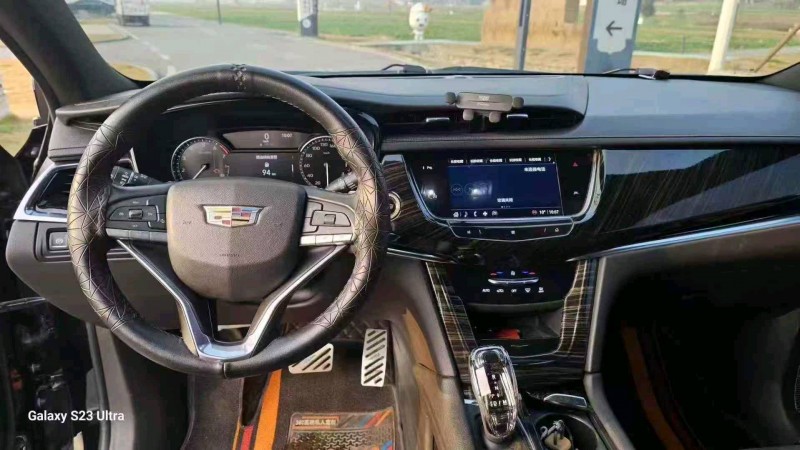 济宁20年凯迪拉克XT66