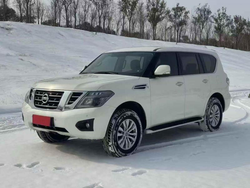 济宁18年日产途乐3