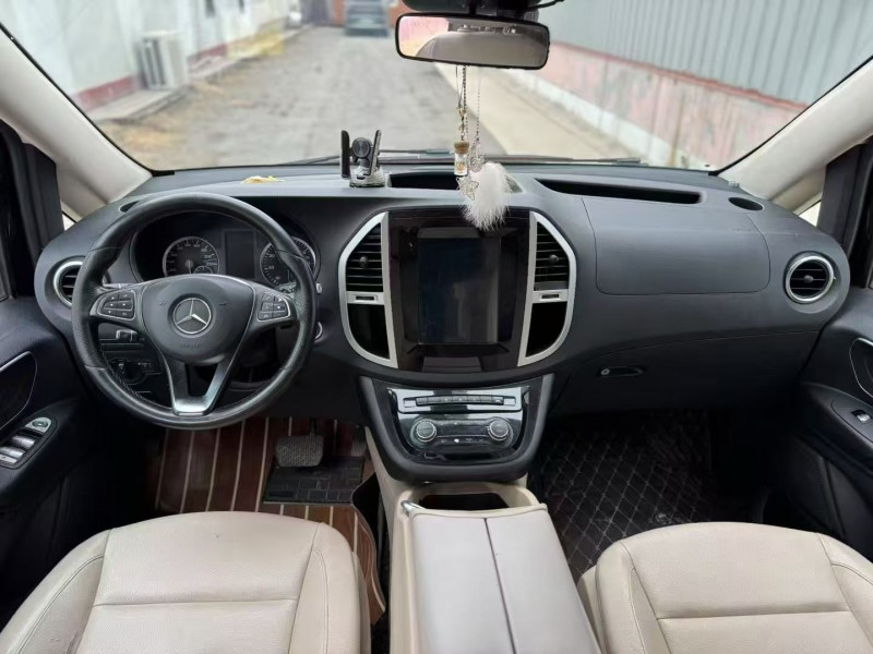 滨州18年奔驰威霆4