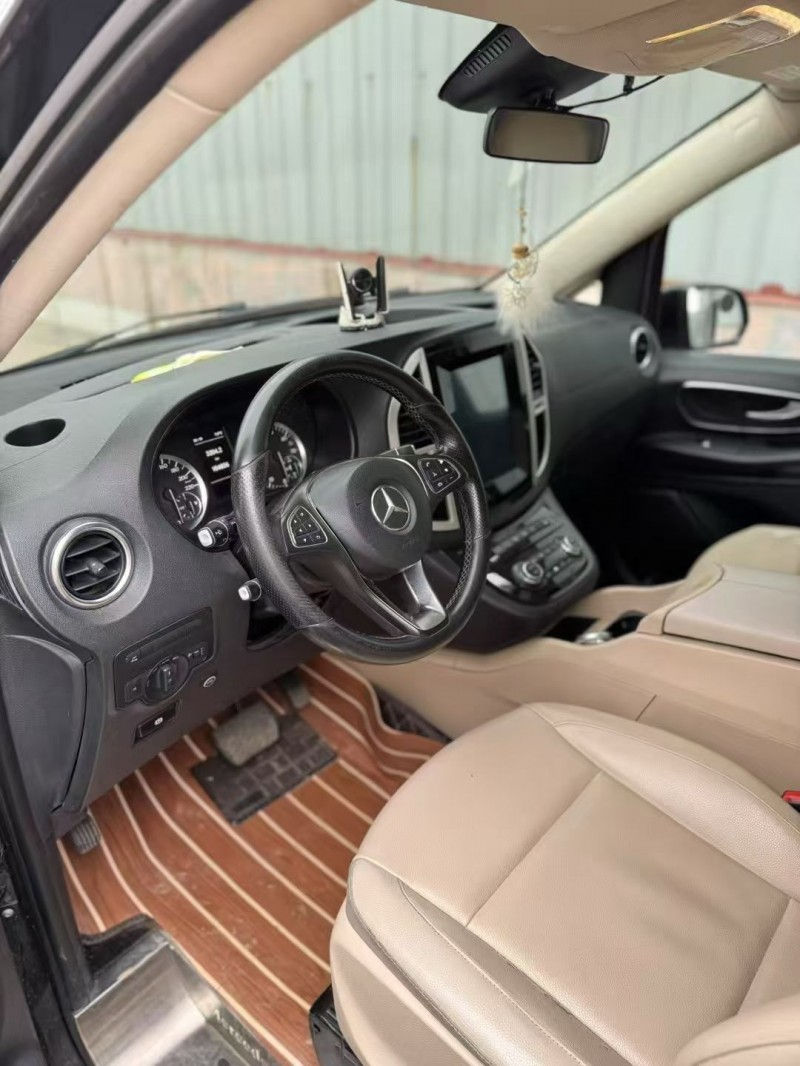 滨州18年奔驰威霆5