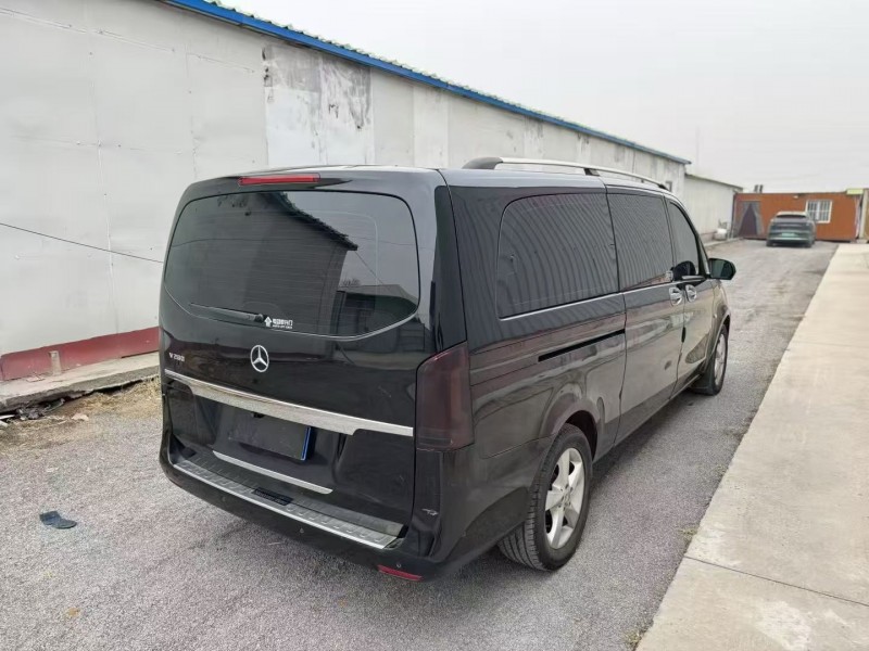 滨州18年奔驰威霆7