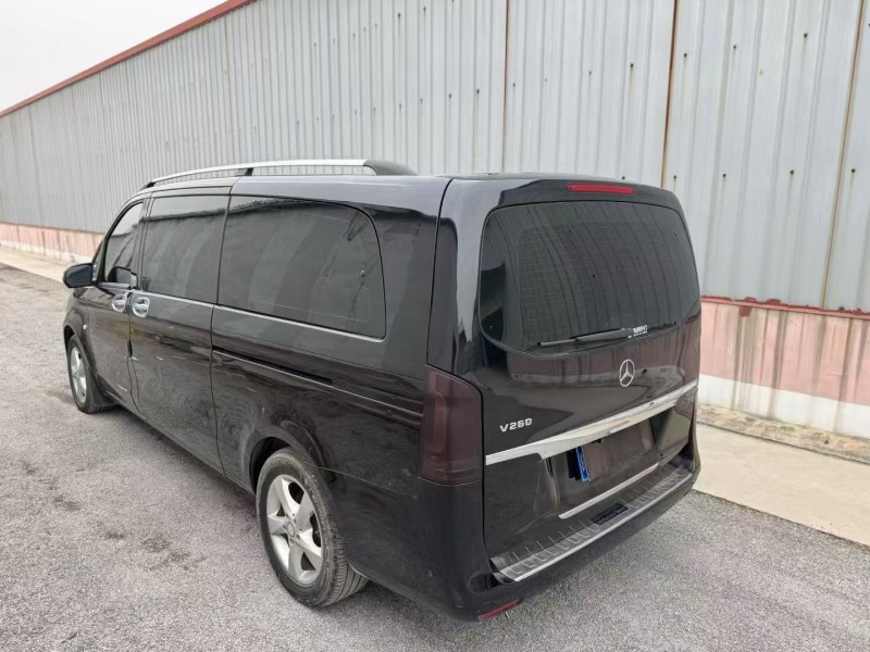 滨州18年奔驰威霆8