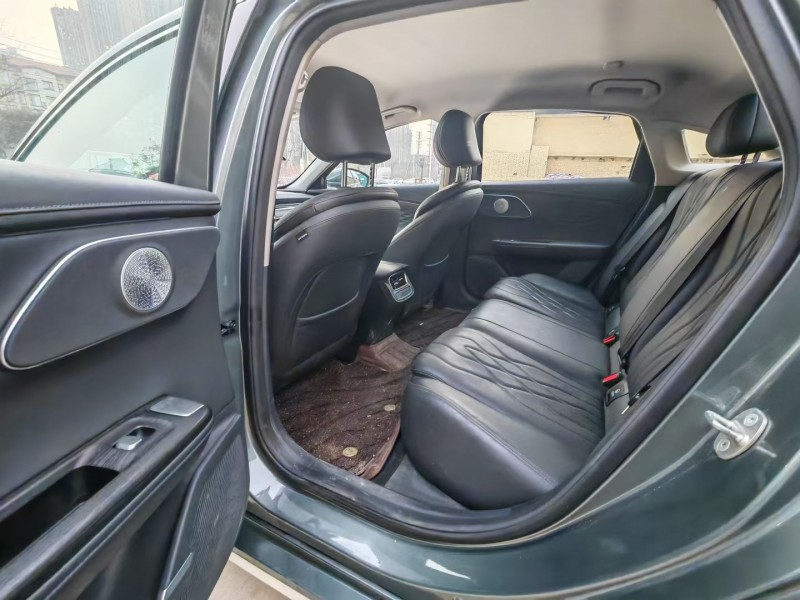 平顶山25年奇瑞风云5