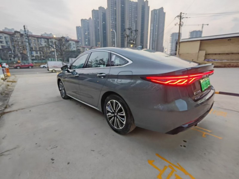 平顶山25年奇瑞风云9