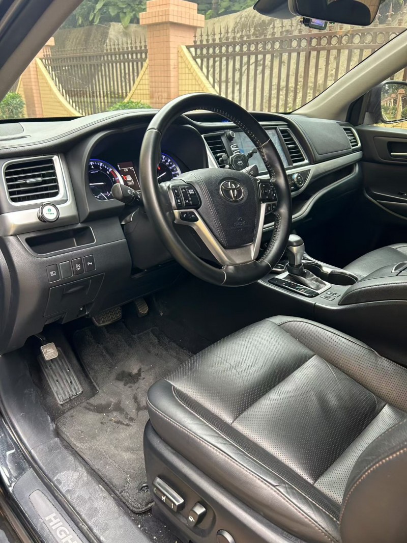 东莞19年丰田汉兰达2