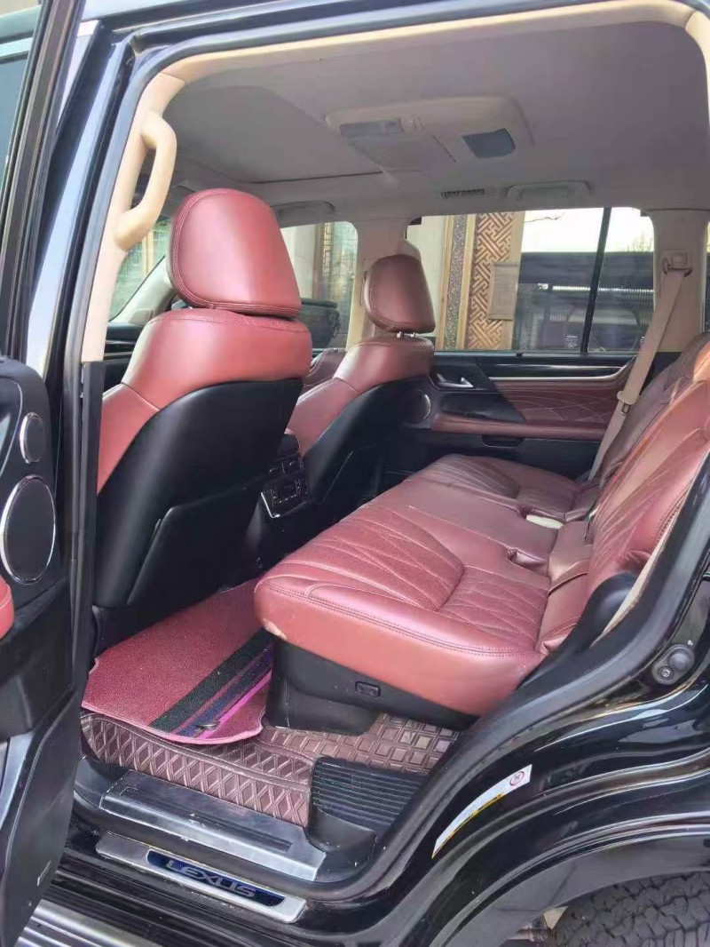 济南12年雷克萨斯LX6