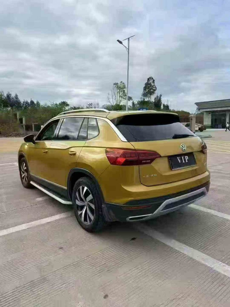 贵港19年大众探岳7