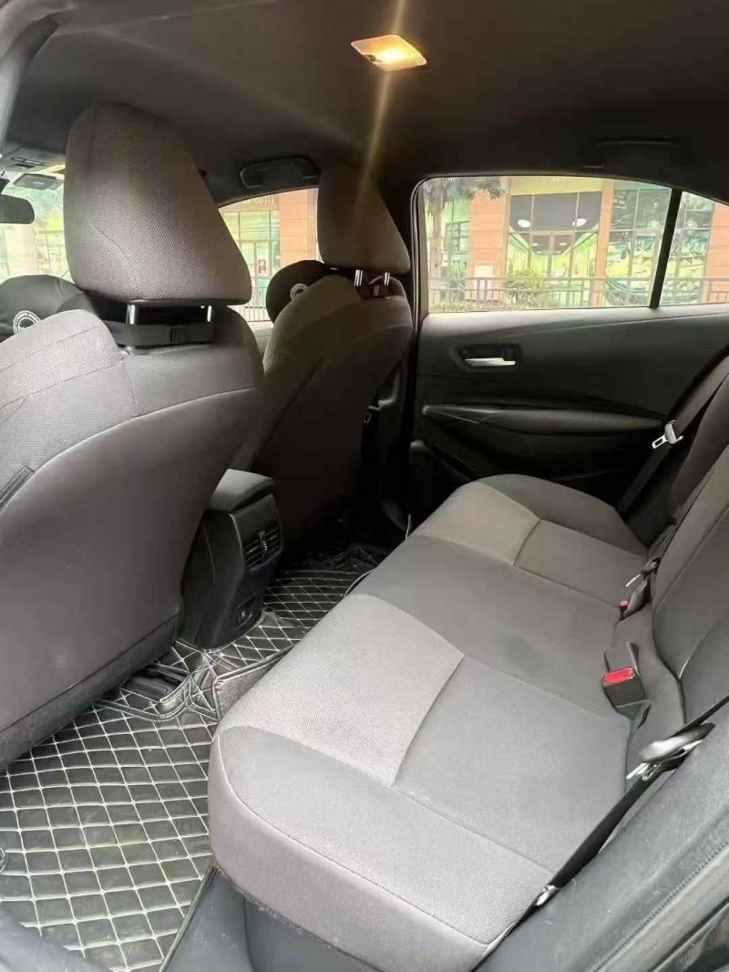 广州22年丰田雷凌4