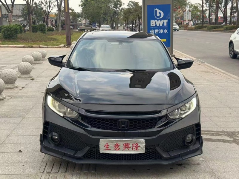 佛山18年本田思域1