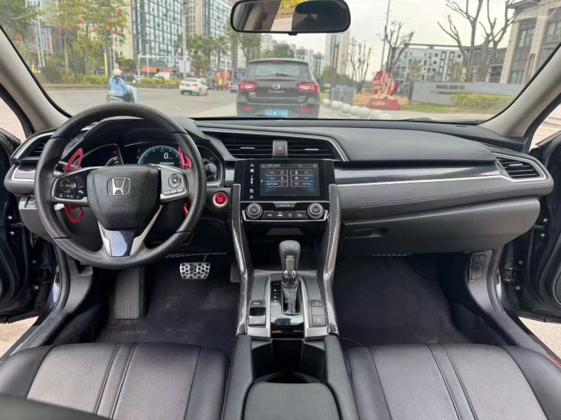 佛山18年本田思域6