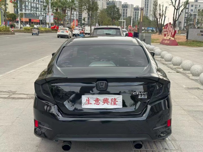 佛山18年本田思域8