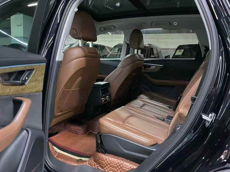 广州21年奥迪Q75