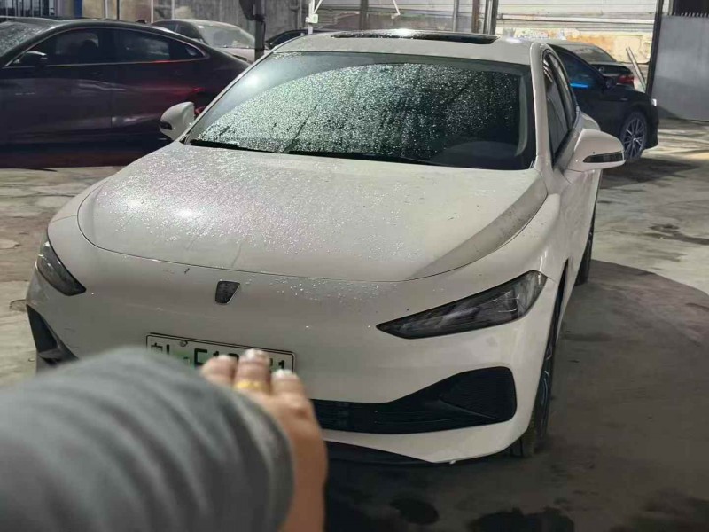 广州25年荣威D73