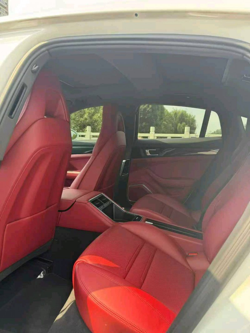 徐州23年保時捷帕拉梅拉9