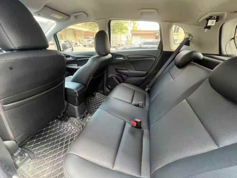 广州18年本田飞度8