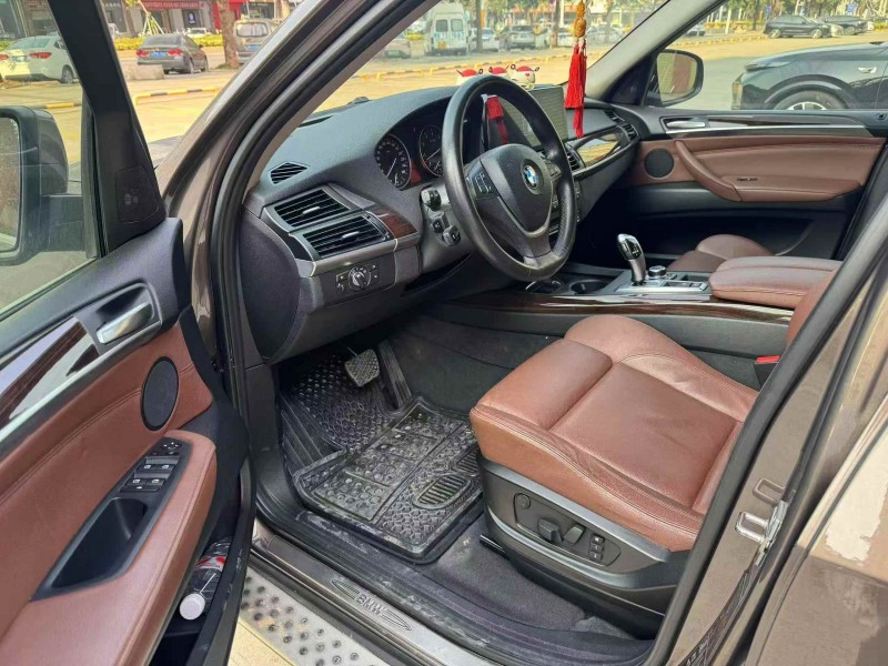 广州11年宝马X54