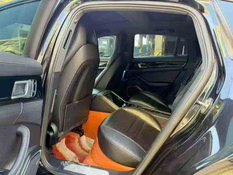 贵港20年保时捷帕拉梅拉6