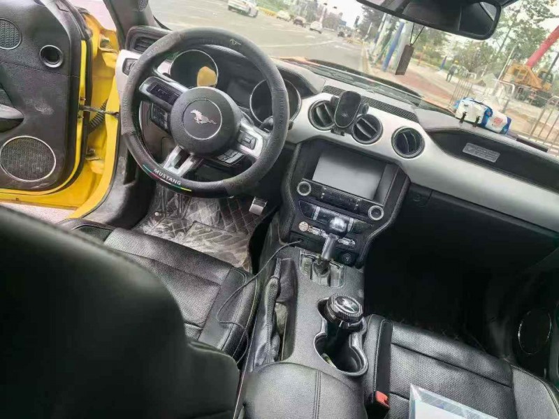 广州15年福特野马4