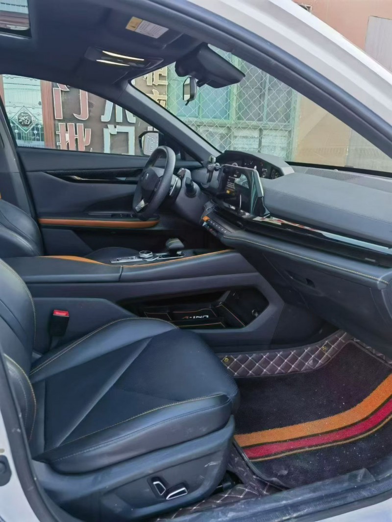 运城23年长安汽车UNI4