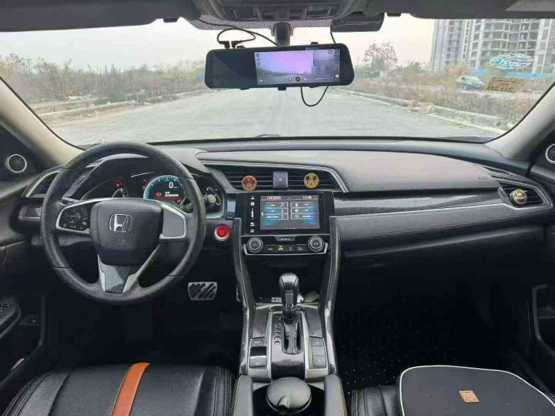 贵港18年本田思域4