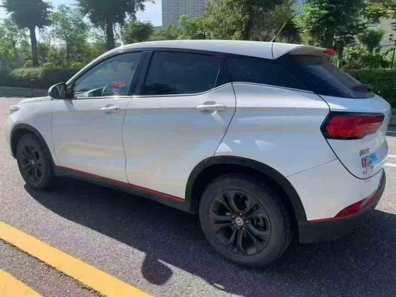 湛江22年东风风光8