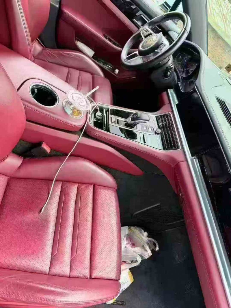 重庆19年保时捷帕拉梅拉7