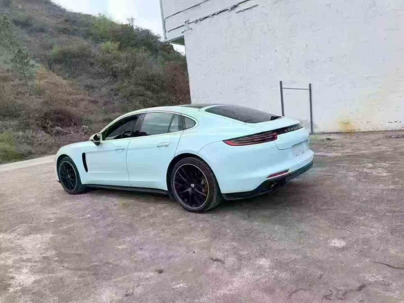 重庆19年保时捷帕拉梅拉8