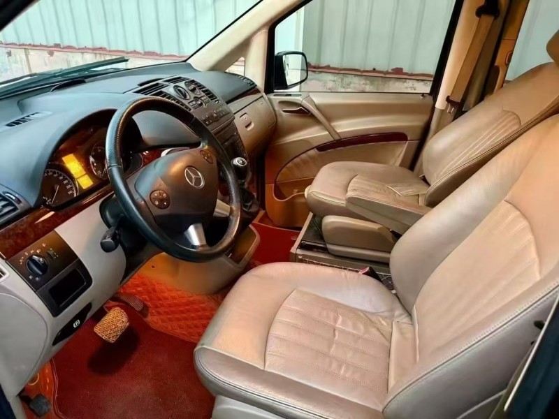 滨州13年奔驰唯雅诺4