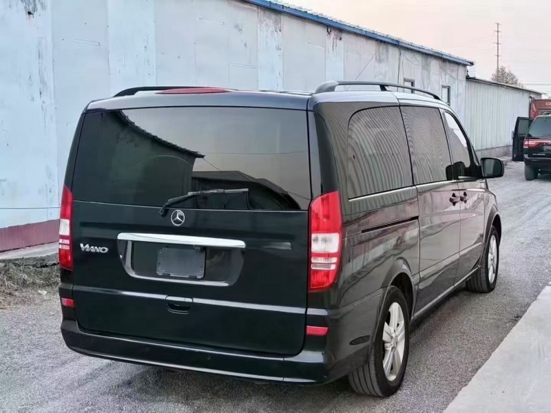 滨州13年奔驰唯雅诺8