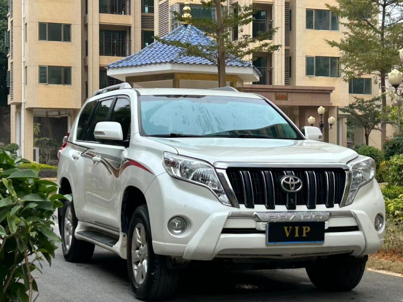 东莞18年丰田普拉多2