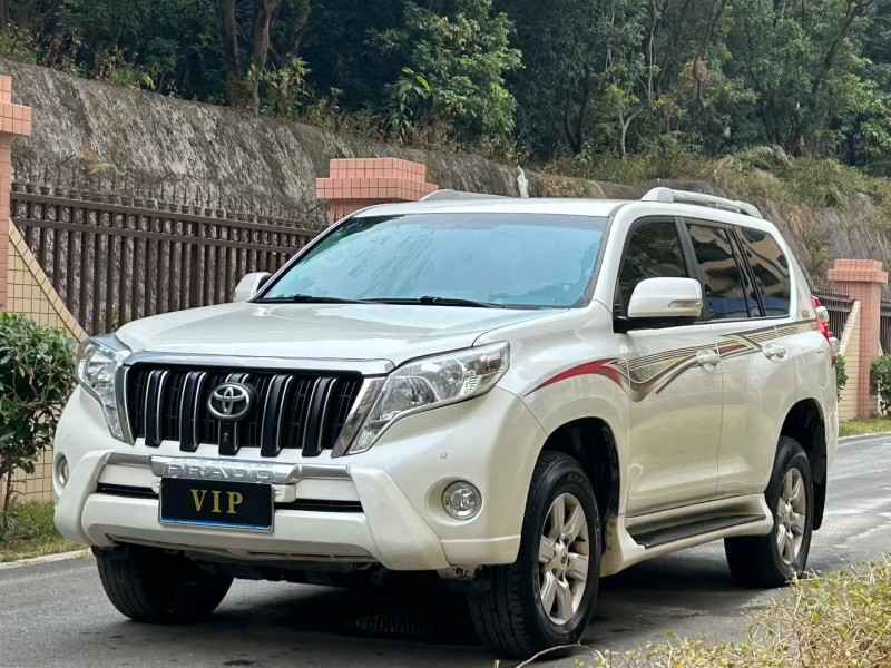 东莞18年丰田普拉多3