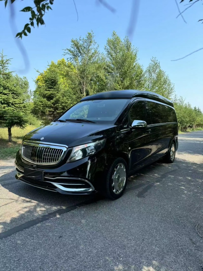 松原19年奔驰威霆2