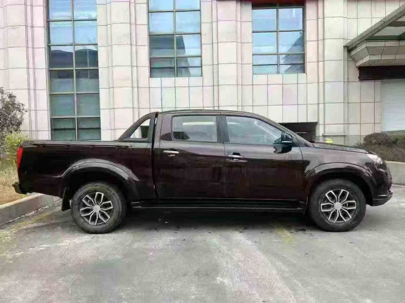 湛江21年江铃域虎4