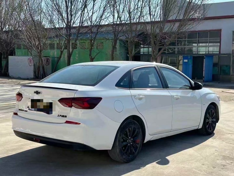 菏泽20年雪佛兰科鲁泽7